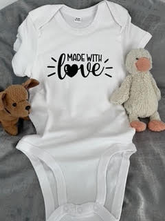 Short-sleeve white baby grow